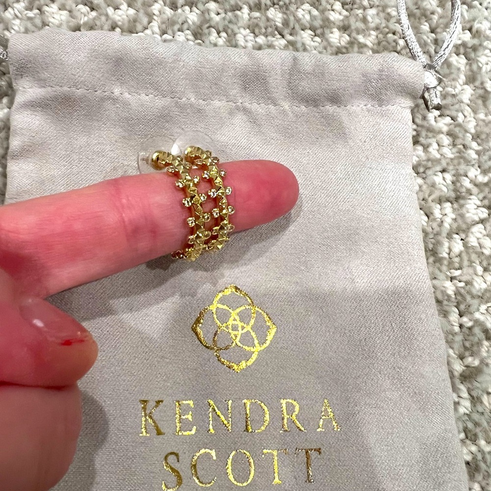 Kendra Scott Jada Hoop Earrings in Gold with White Crystal